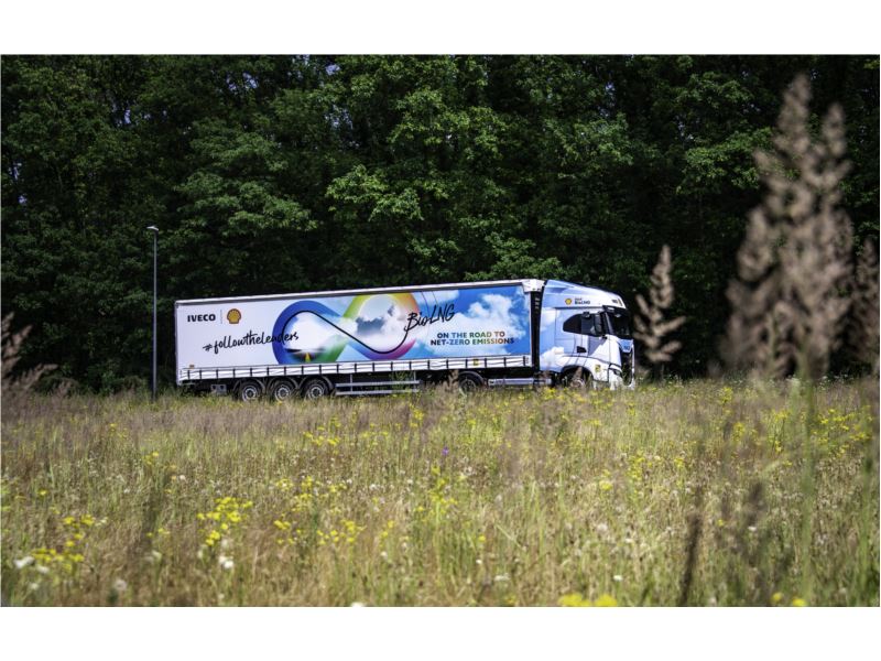 “ON THE ROAD TO NET-ZERO EMISSIONS”: il viaggio organizzato da IVECO e Shell mira a  dimostrare l'enorme potenziale del bioLNG nella riduzione delle emissioni di CO2 nel  trasporto pesante